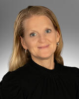 Becky Schipper headshot
